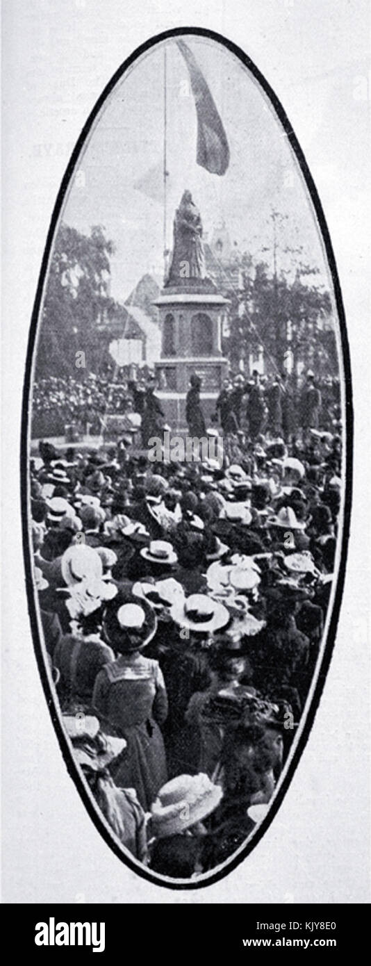 Unveiling of Queen Victoria Statue Stock Photo Alamy
