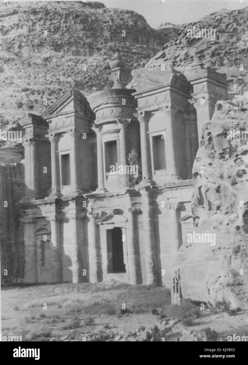 Petra jordan history Black and White Stock Photos & Images - Alamy