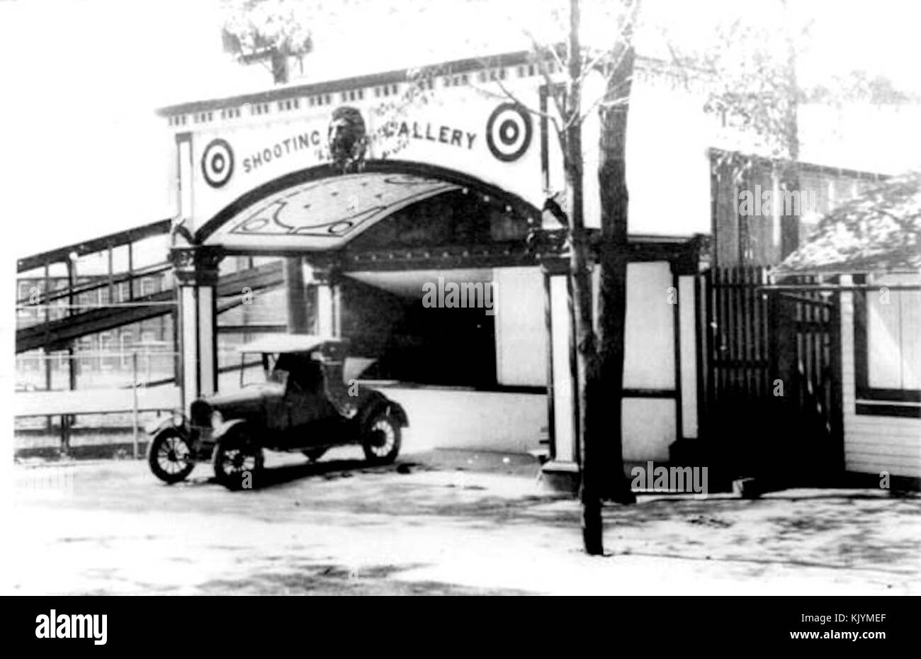 1925 Central Park Shooting Gallery Stock Photo Alamy