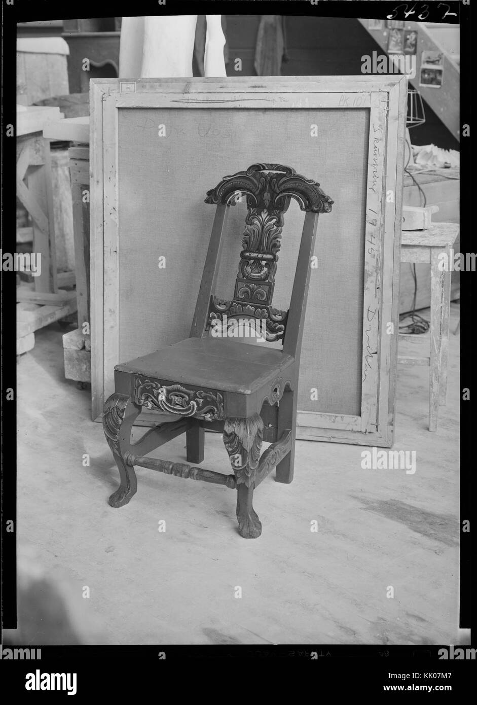 Dyre Vaa, Rauland, gammel stol, antg. fra Brunkeberg   no nb digifoto 20151015 00129 NB MIT FNR 05437 A Stock Photo