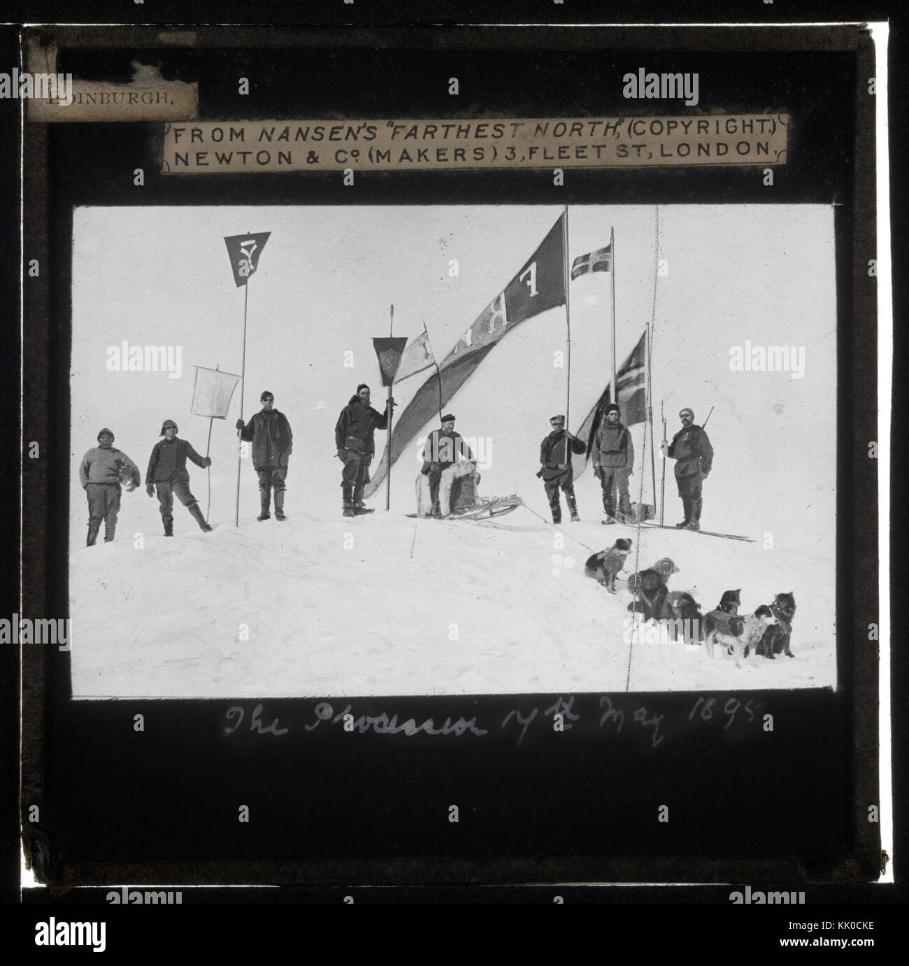 Q3c108 Mannskapet I 17 Mai Tog Med Flagg Og Faner Glassdias No Nb Stock Photo Alamy