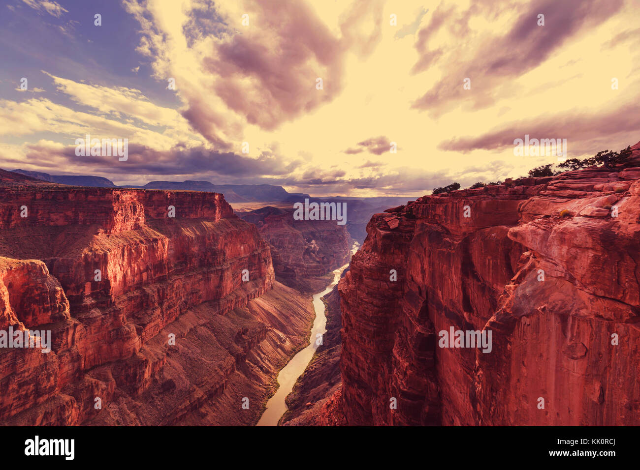 Rainbow above Grand Canyon Stock Photo - Alamy