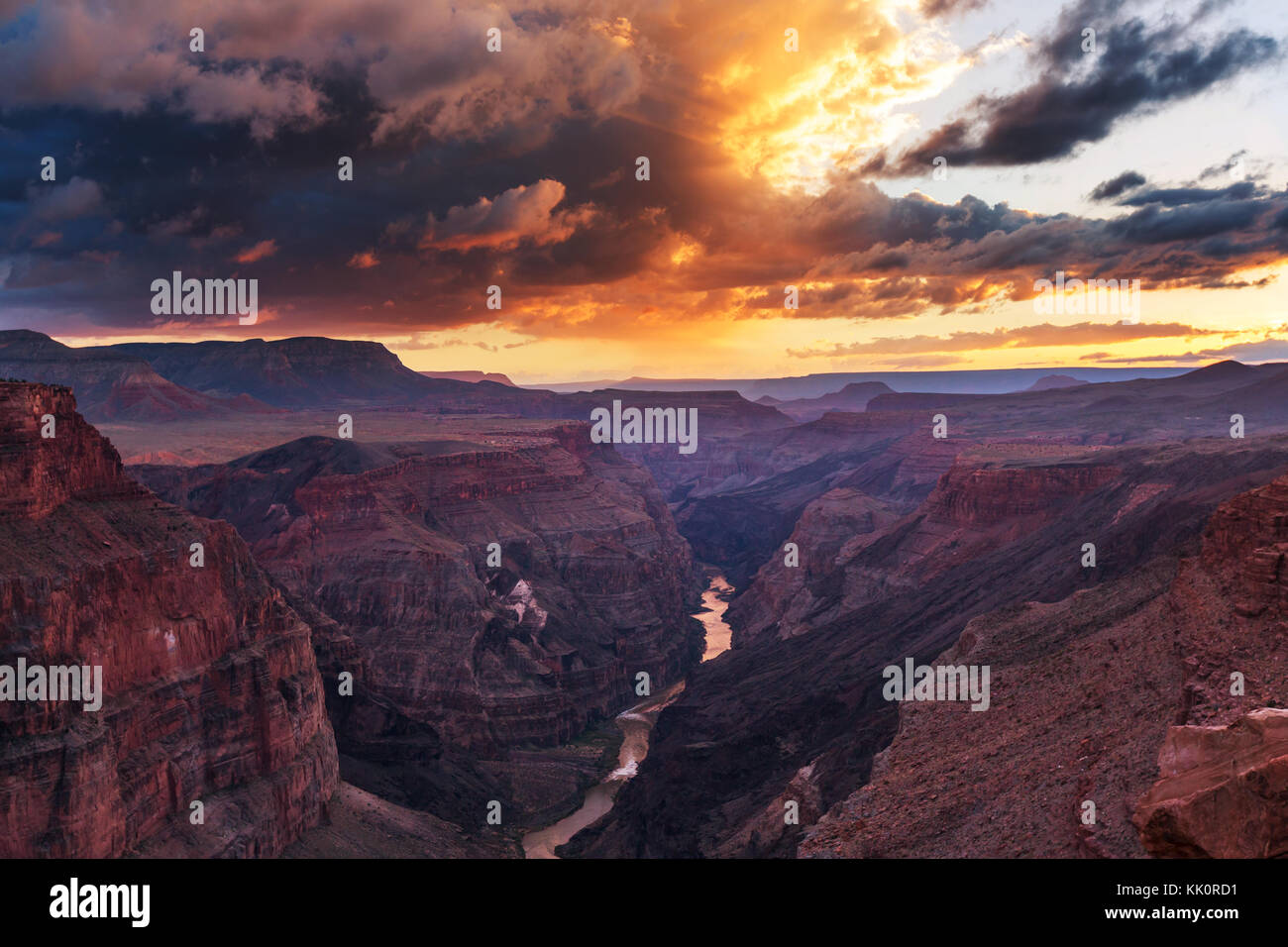 Rainbow above Grand Canyon Stock Photo - Alamy