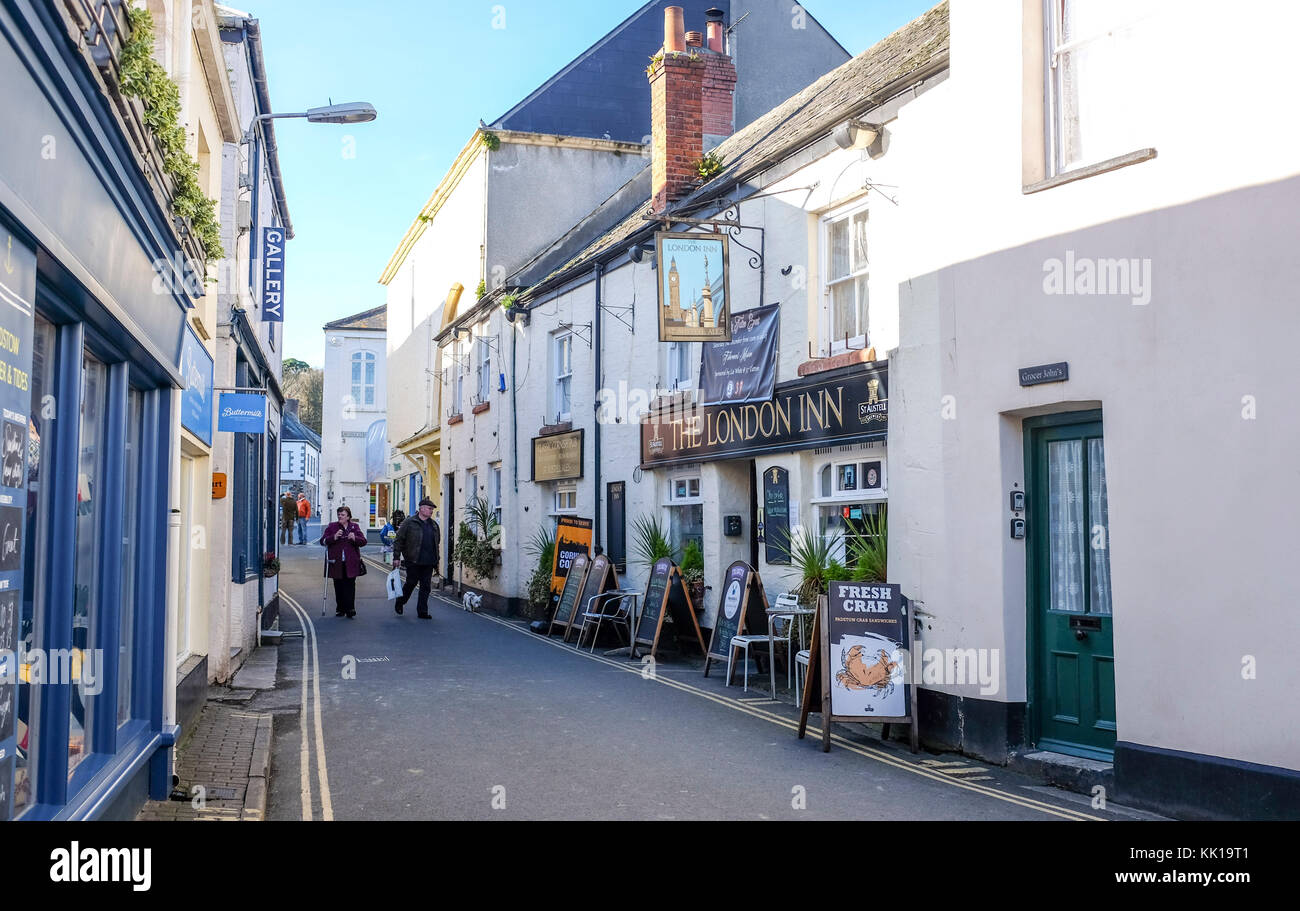The quaint London Inn at Padstow in Cornwall UK Stock Photo