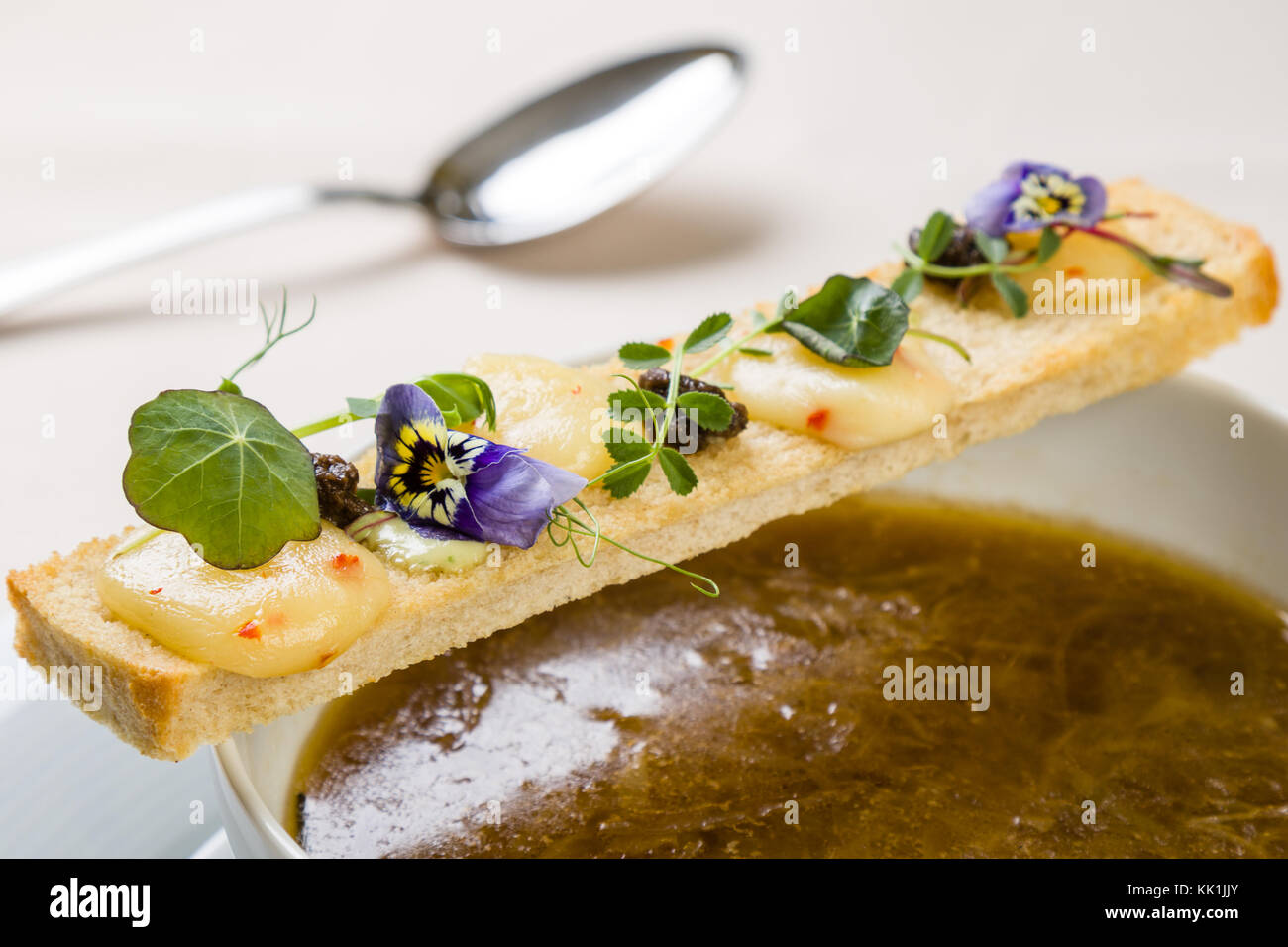 Stylish Gourmet Onion Soup With Decorated Toast Slice Stock Photo Alamy Stylish Gourmet Onion Soup With Decorated Toast Slice Stock Photo Alamy