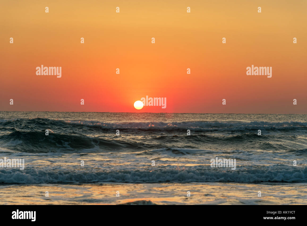 Sunrise over sea. Beautiful sunrise on the beach Stock Photo - Alamy
