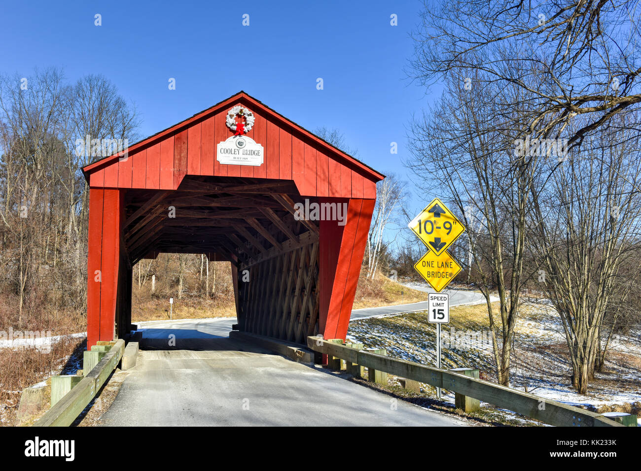 Cooley Covered Bridge in Pittsford, Vermont Stock Photo - Alamy
