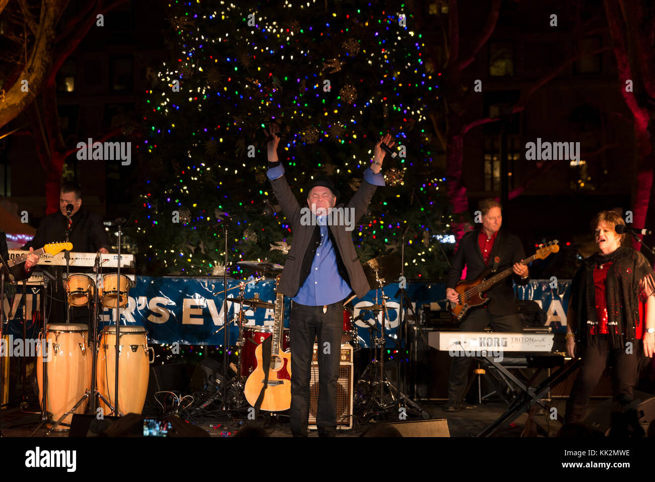 New York, USA. 27th November, 2017. Micky Dolenz and The Monkees band perform during Winter's Eve at Lincoln Center: Tree lighting and food tasting Credit: lev radin/Alamy Live News Stock Photo