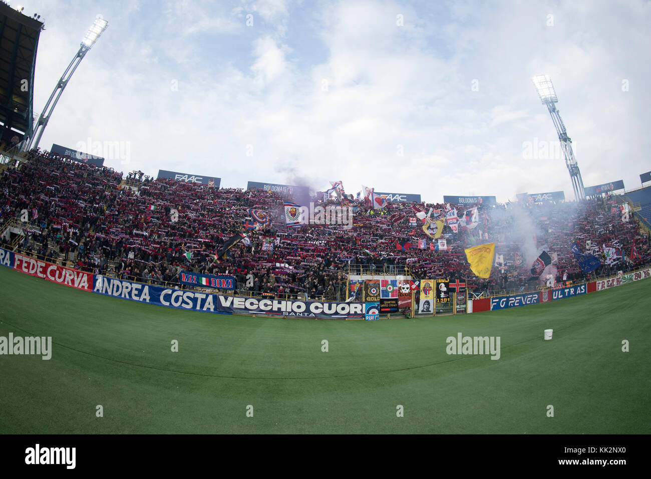 Bologna, Italy. 25th Nov, 2017. Bologna fans Football/Soccer : Italian "Serie A" match between Bologna FC 3-0 UC Sampdoria at Stadio Renato Dall'Ara in Bologna, Italy . Credit: Maurizio Borsari/AFLO/Alamy Live News Stock Photo