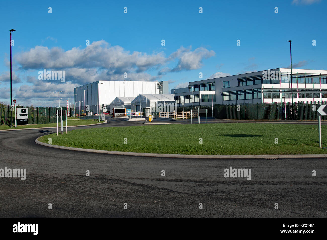 Entrance gate pinewood studios hires stock photography and images Alamy