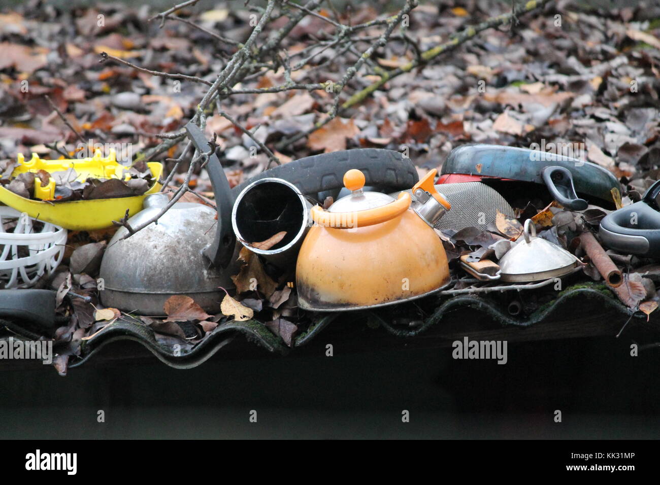 Metal teapots hi-res stock photography and images - Alamy
