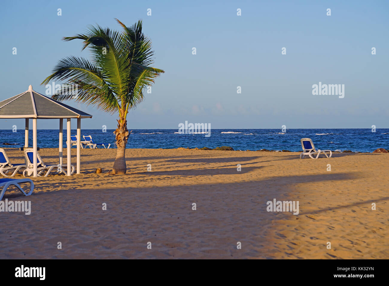 ST KITTS, ST KITTS AND NEVIS - View of the St Kitts Marriott Resort and the Royal Beach Casino in Frigate Bay, Saint Kitts. Stock Photo