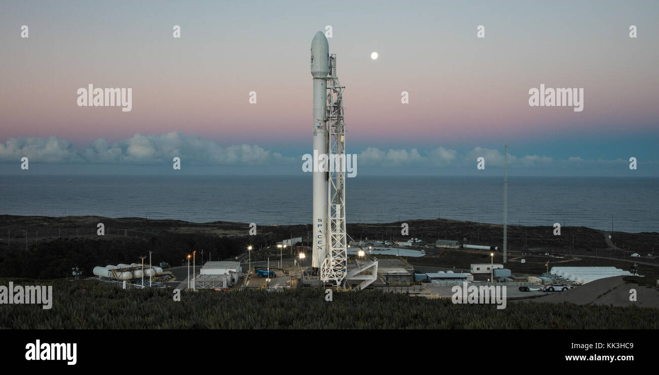 Falcon 9 with 10 Iridium NEXT communications satellites at Space Launch Complex 4E at Vandenberg Air Force Base, California. Stock Photo