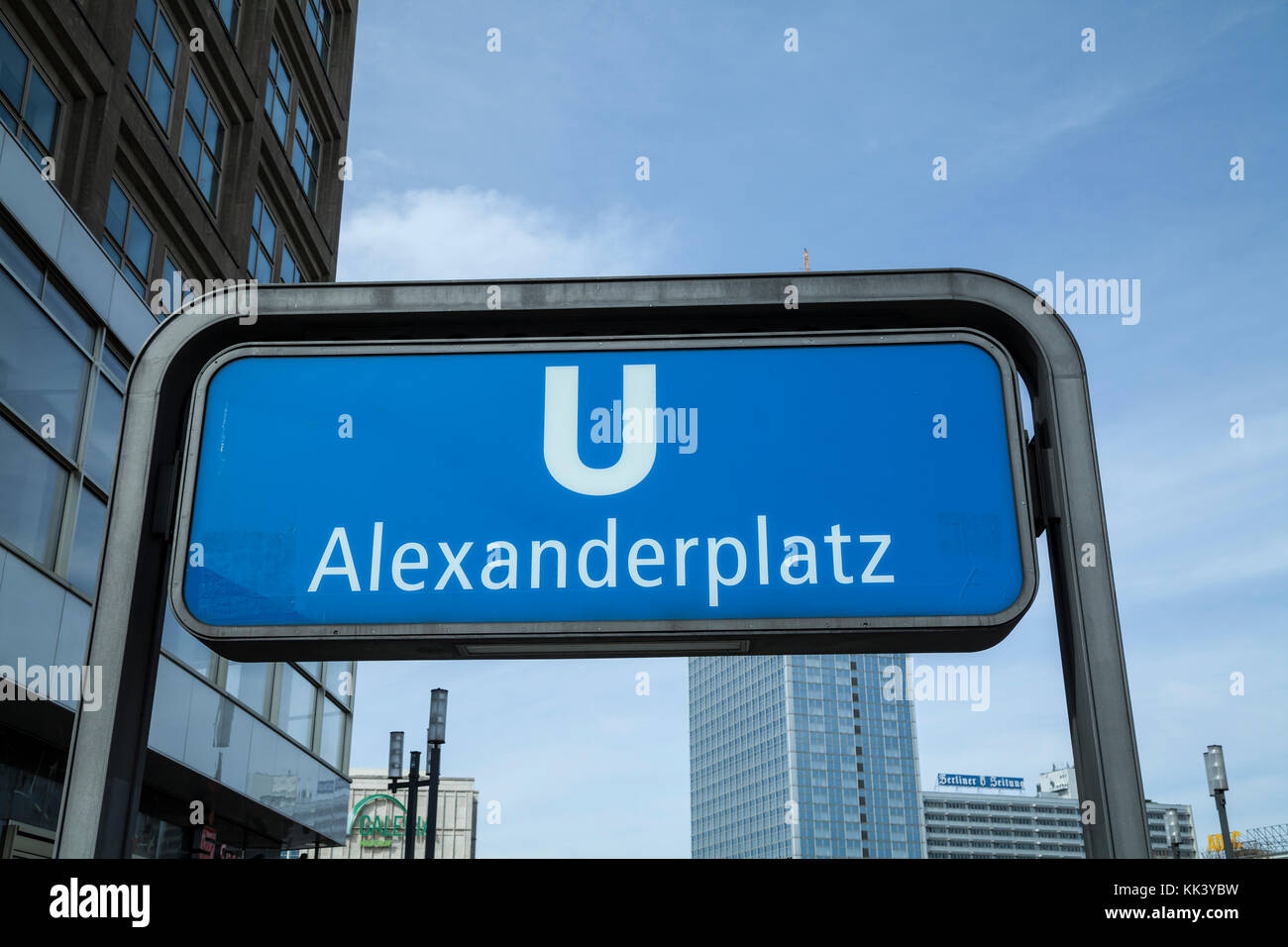 U-Bahnhof Alexanderplatz in Berlin Stock Photo