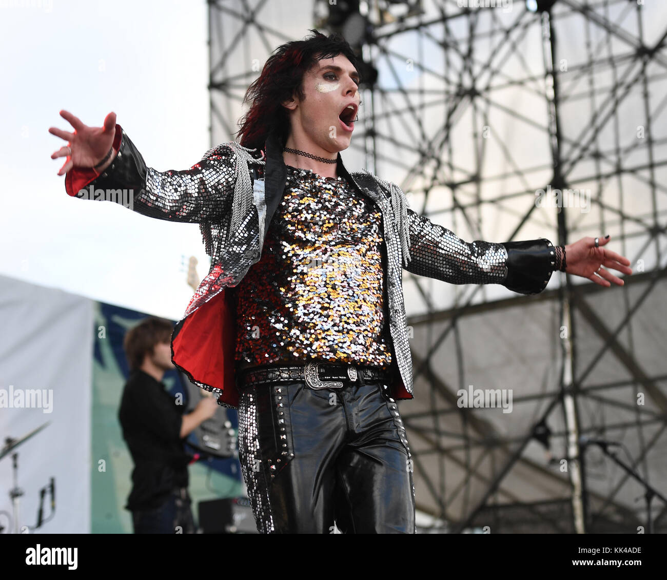 FORT LAUDERDALE, FL DECEMBER 03 Luke Spiller of The Struts performs during at Fort Lauderdale