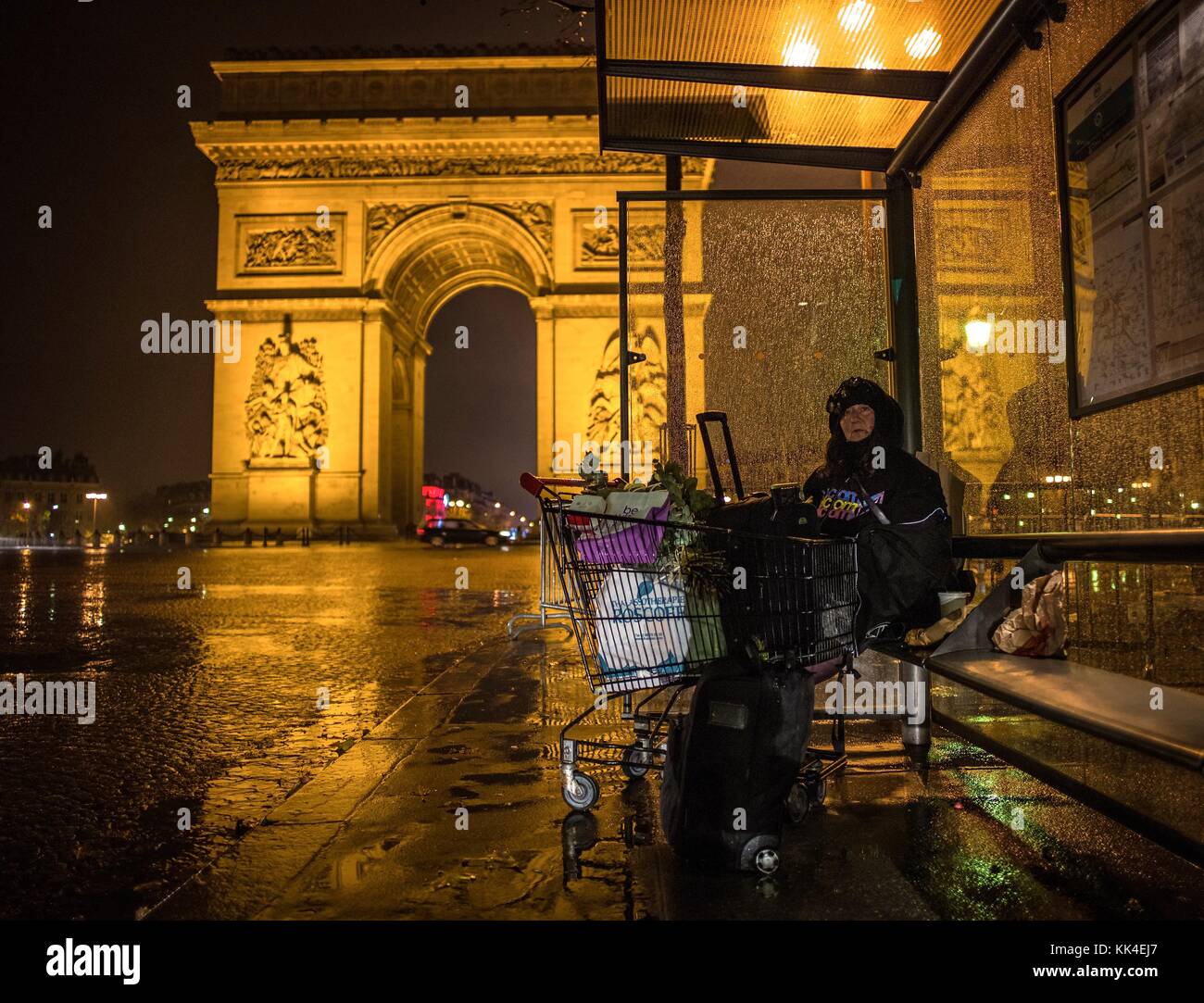 Hell in  france -  04/12/2012  -  France / Ile-de-France (region) / Paris  -  Jenny spends her night as usual for years at the foot of the Arc de Triomphe in the fall   -  Sylvain Leser / Le Pictorium Stock Photo
