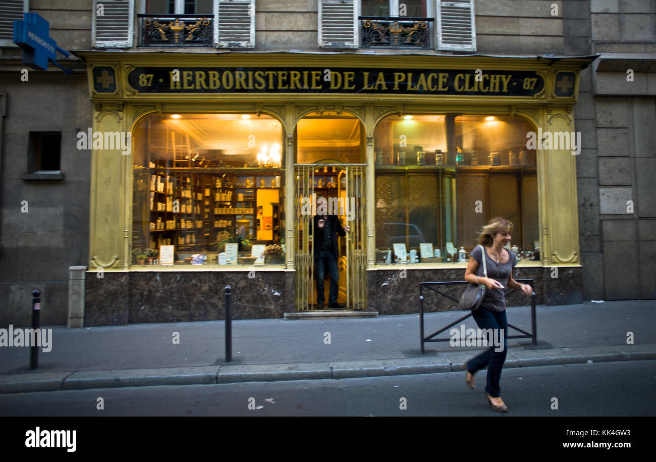 the traditional herbal medicine in danger 26/09/2011 France / IledeFrance (region) / Paris