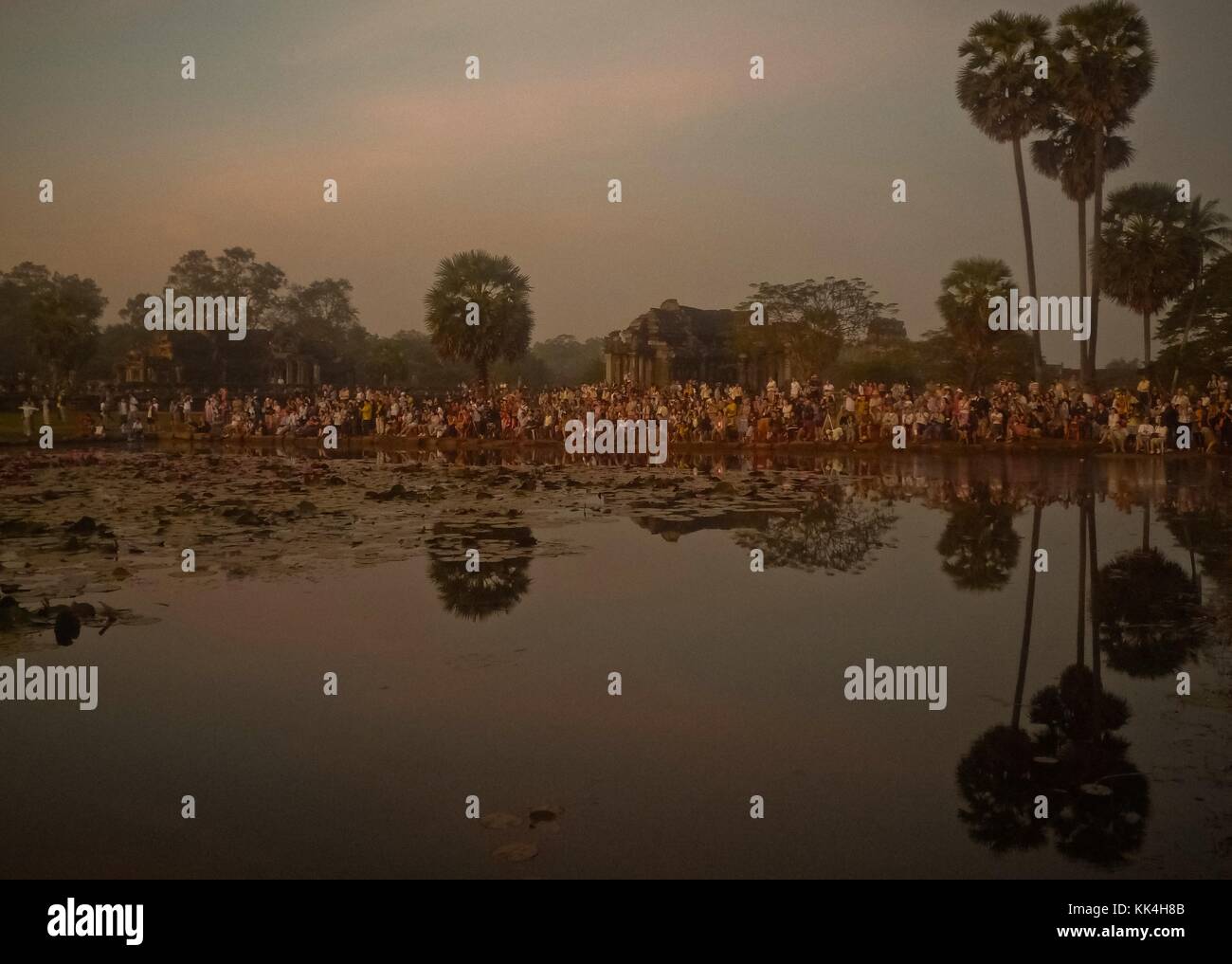 Angkor Wat. - 11/12/2009 - Cambodia / Angkor - Angkor Wat. - It's still ...