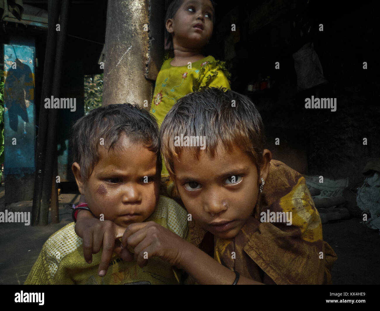 Life in India: Kolkata.  -  09/01/2010  -    -  Life in India: Kolkata.  -  Curiosity, anger and hope for these - Streets children of Kolkata.   -  Sylvain Leser / Le Pictorium Stock Photo
