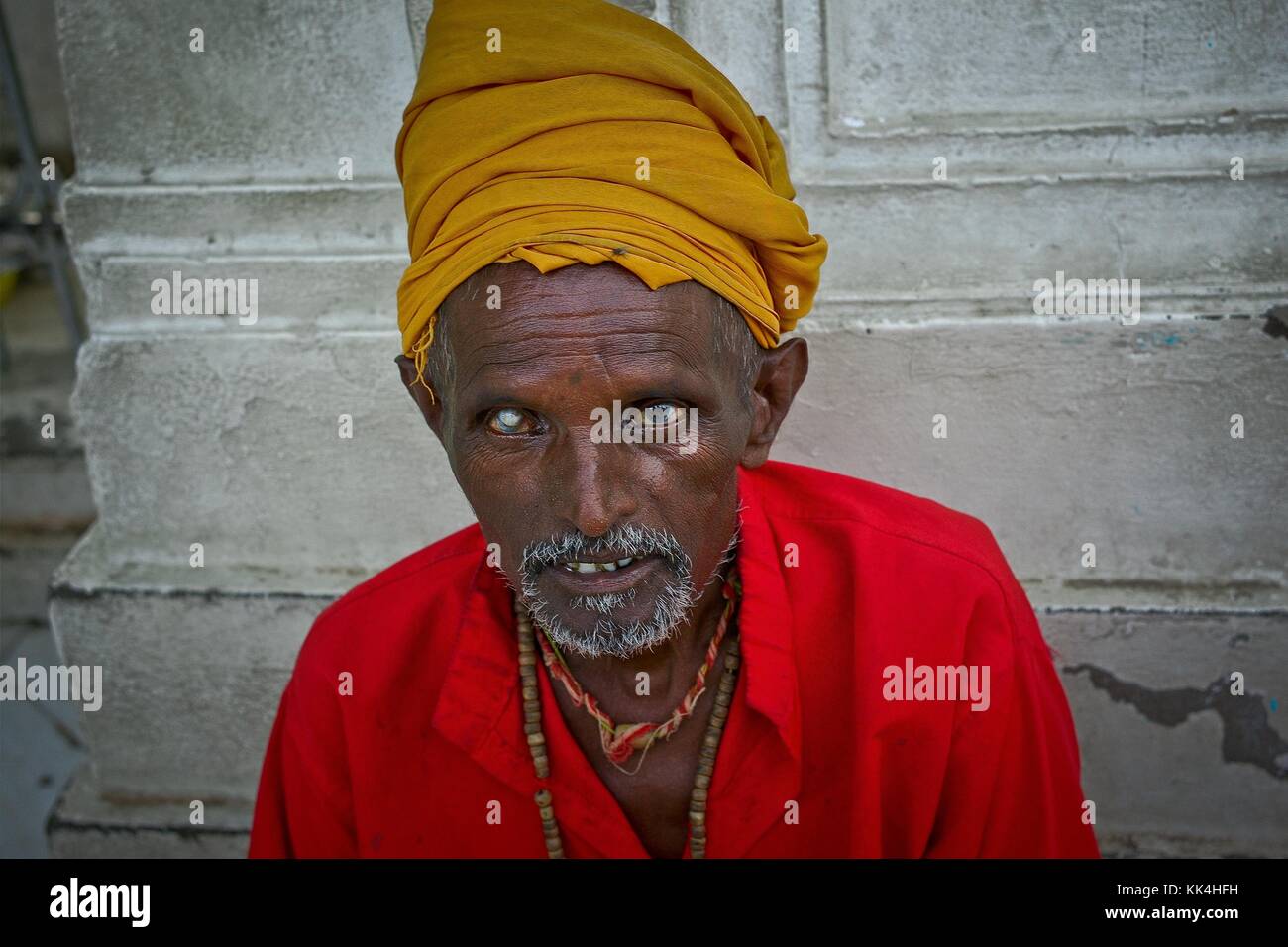 'Turban people of India' Visiting the Sikhs at the Golden Temple in Amritsar in northern India Glance of Indian  -  03/09/2010  -    -  Portrait of a Sikh pilgrim   -  Sylvain Leser / Le Pictorium Stock Photo