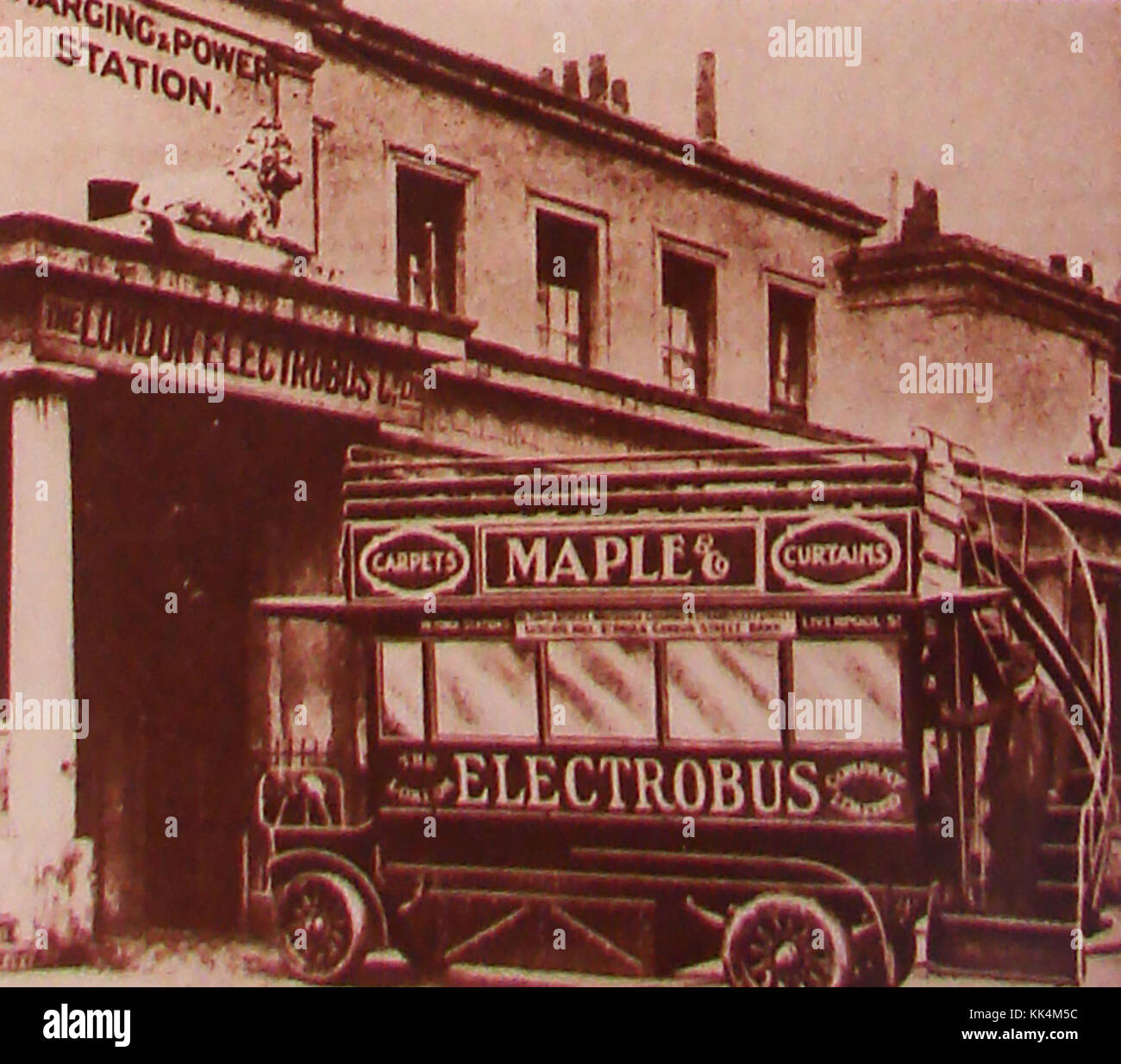 An English battery powered 'Electrobus' from 1906 run by the London Electrobus Company at a 'charging  and power station' Stock Photo