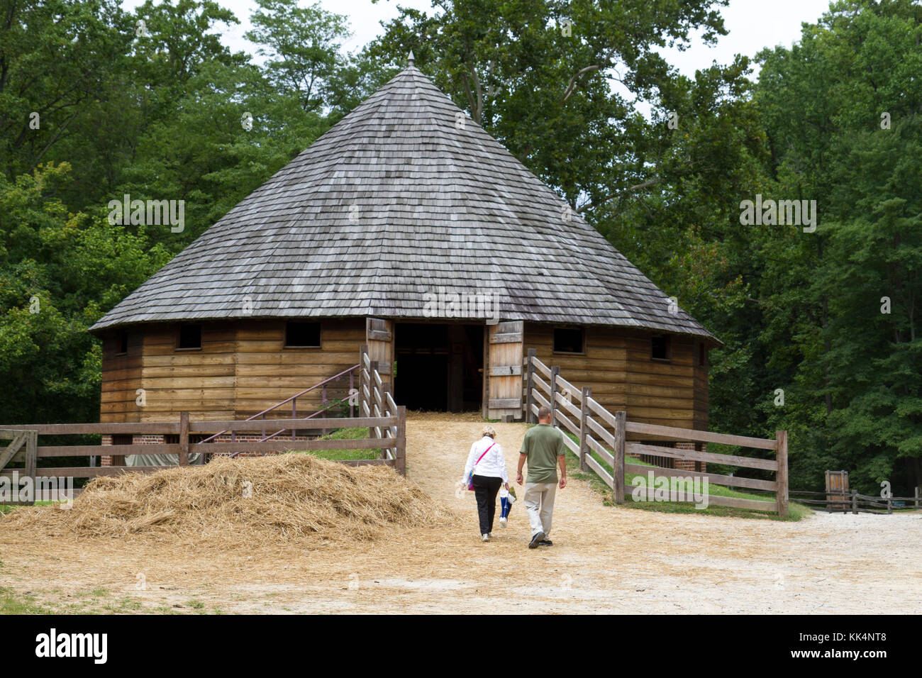 The 16 Sided Barn Pioneer Farm Mount Vernon Estate Alexandria
