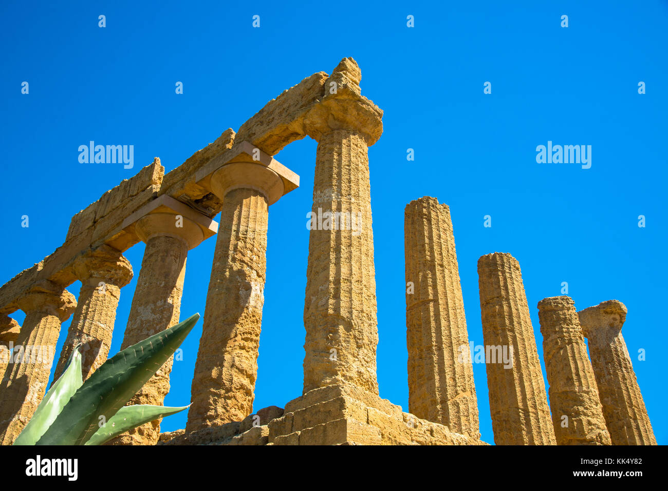 ruins of the temple of Juno at the Valley of the Temples at Agrigento, Sicily, Italy Stock Photo