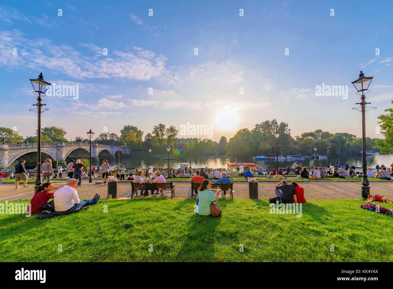 LONDON, UNITED KINGDOM - OCTOBER 16: Riverside park area of Richmond, this is a popular landmark where many people come to relax on October 16, 2017 i Stock Photo