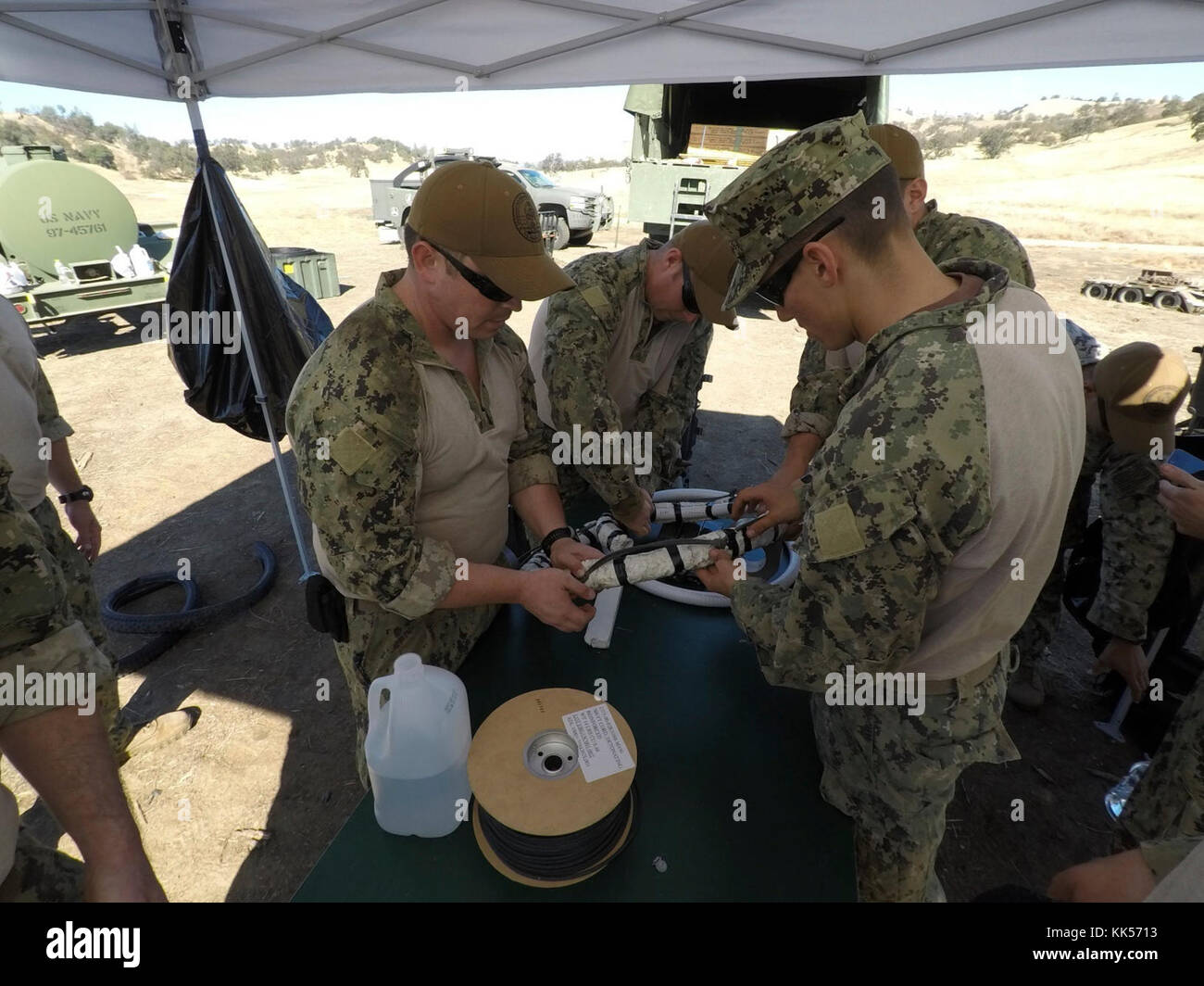 171107NZZ999002 U.S. Navy Construction Electrician 2nd Class