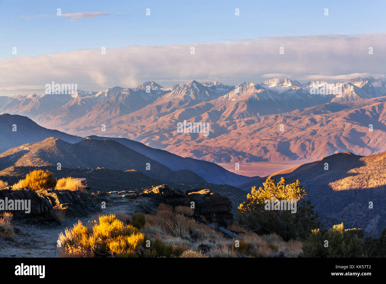Sierra Nevada mountains Stock Photo - Alamy
