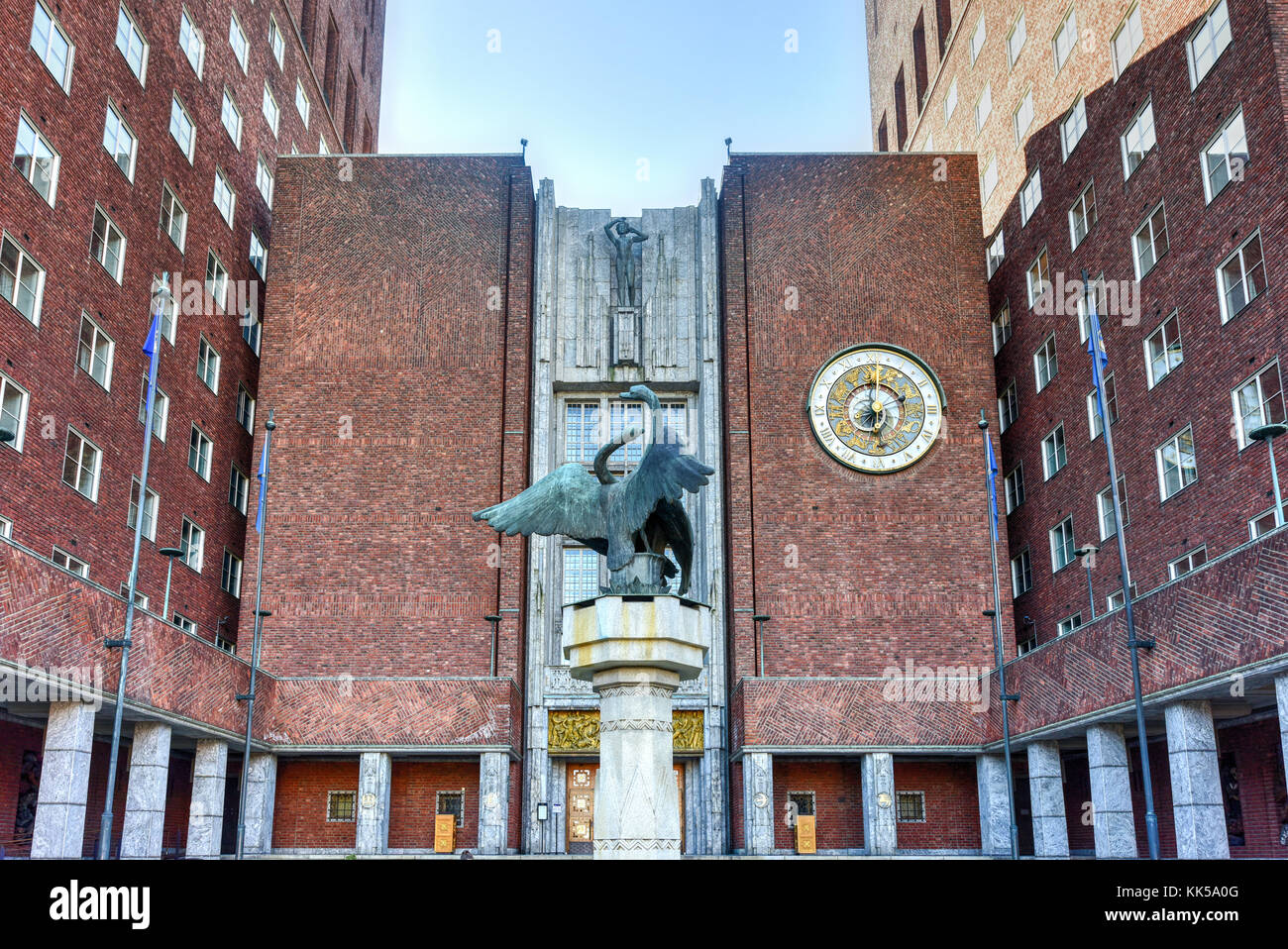 Oslo City Hall (Norwegian: Oslo radhus) houses the city council, city ...