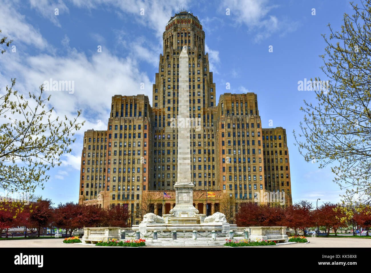 Niagara Square in Downtown Buffalo, New York, USA beside City Hall Stock  Photo - Alamy