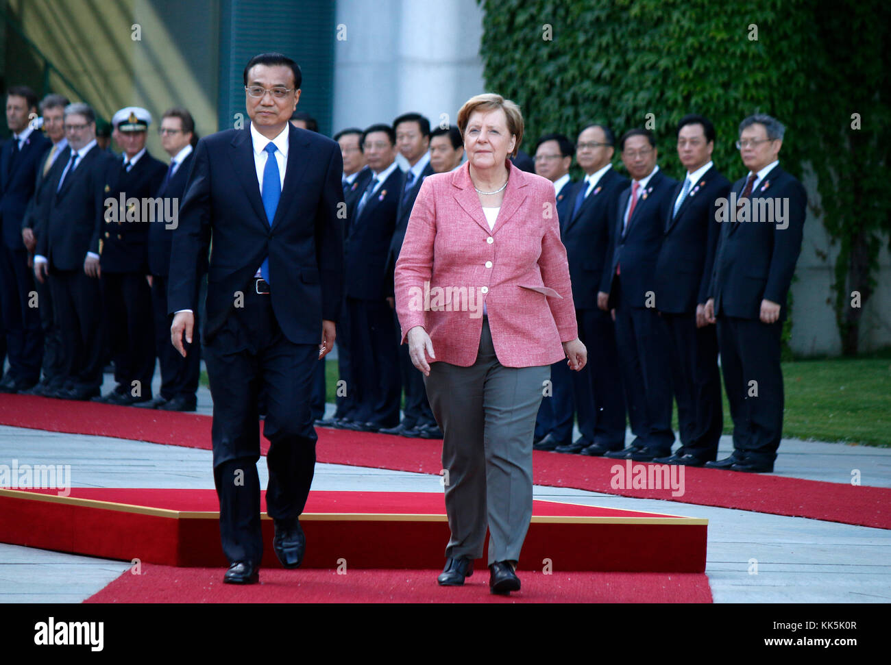 Chinese Prime Minister Li Keqiang, German Chancellor Angela Merkel - Reception with Military Honours. Stock Photo