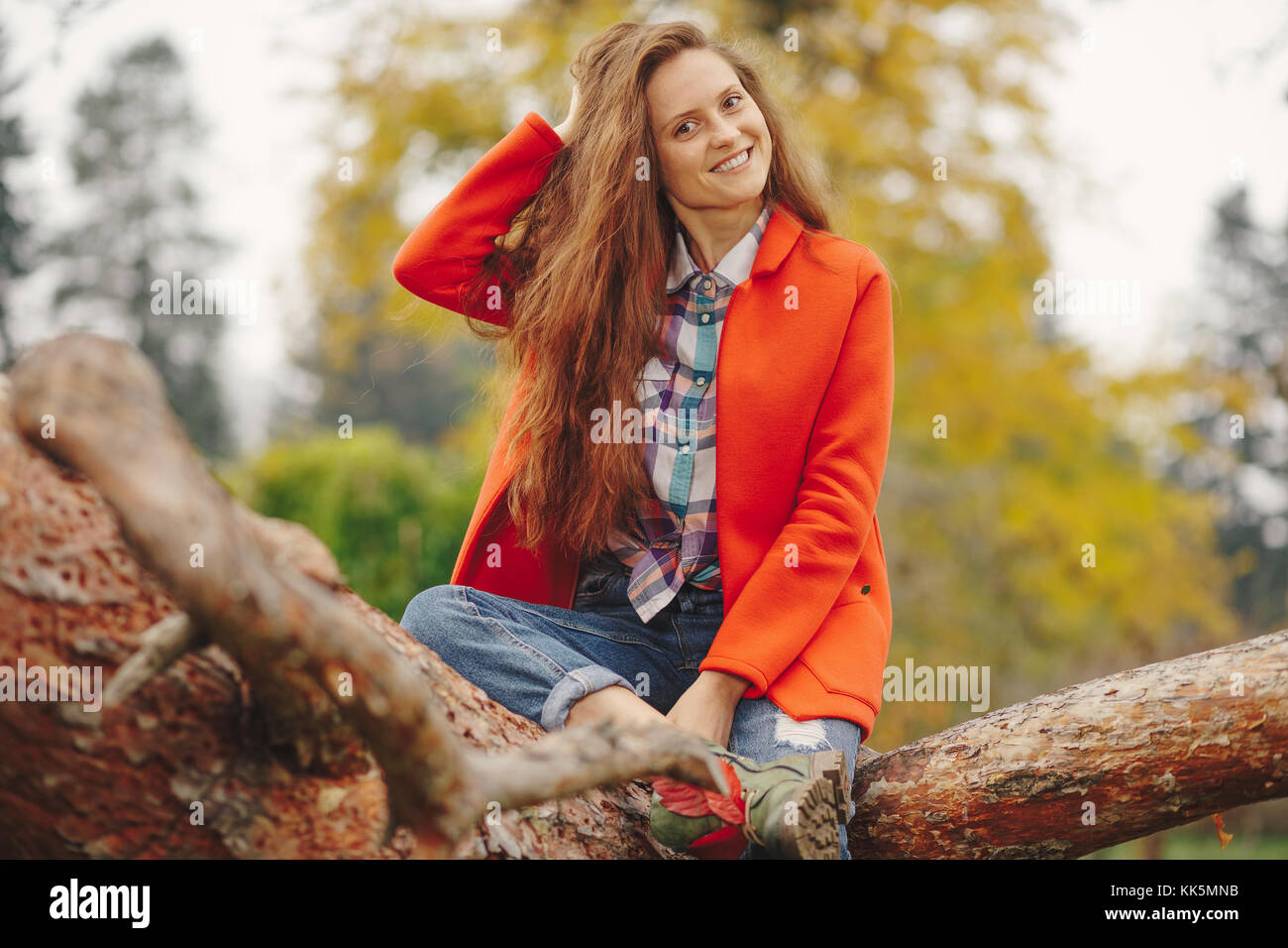 Smiling girl autumn portrait Stock Photo - Alamy