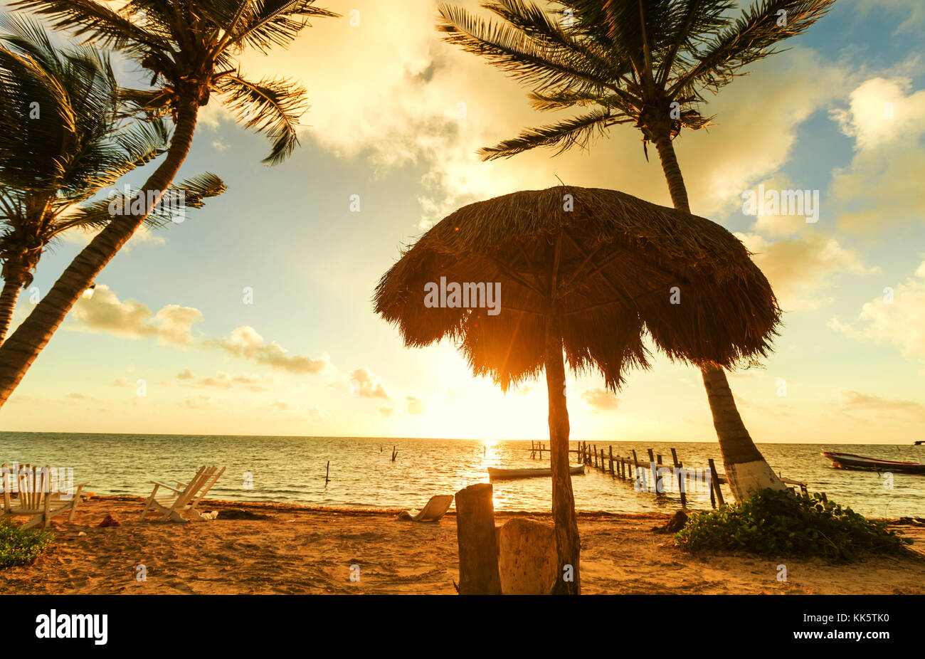 Serenity tropical beach Stock Photo - Alamy