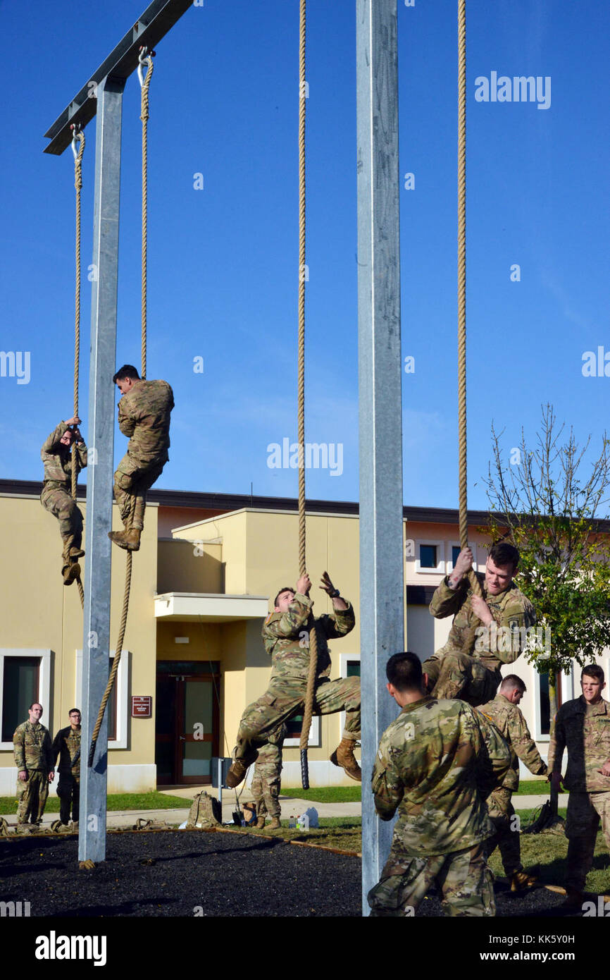 U.S. Army Paratroopers assigned to 2nd Battalion, 503rd Infantry Regiment, 173rd Airborne Brigade, compete a rope climb during a Rockvember Event for Brostrom Challenge, at Caserma Del Din, Vicenza, Italy, Nov. 8, 2017.   The 173rd Airborne Brigade is the U.S. Army Contingency Response Force in Europe, capable of projecting ready forces anywhere in the U.S. European, Africa or Central Commands areas of responsibility within 18 hours.   (U.S. Army photo by Massimo Bovo) Stock Photo