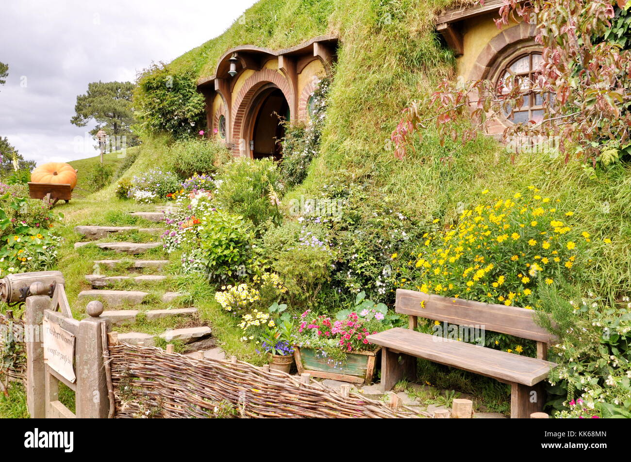 Discover more than 142 bag end movie 3tdesign.edu.vn