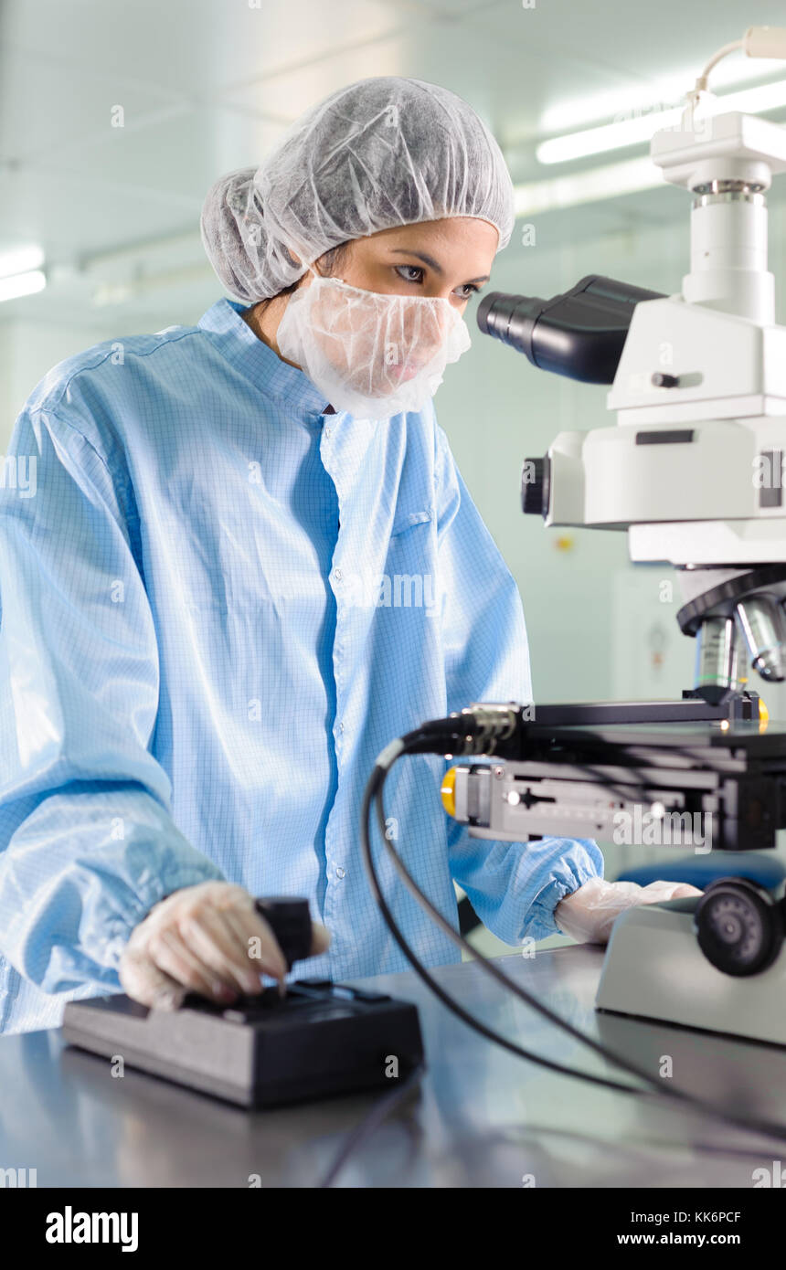 Scanning electron microscope lab hires stock photography and images