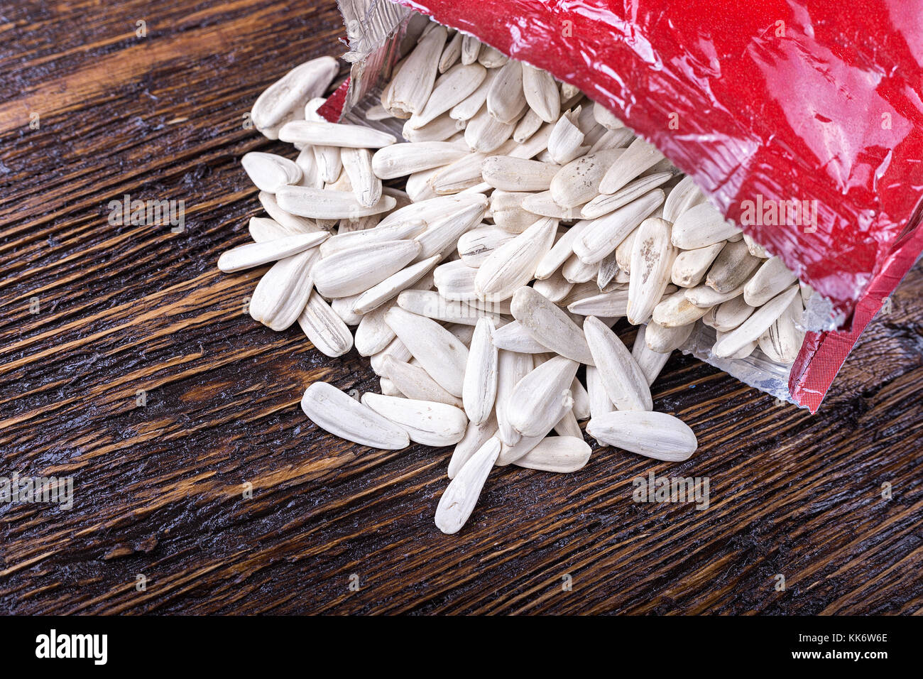 Sunflower seeds in peel close hi-res stock photography and images - Alamy