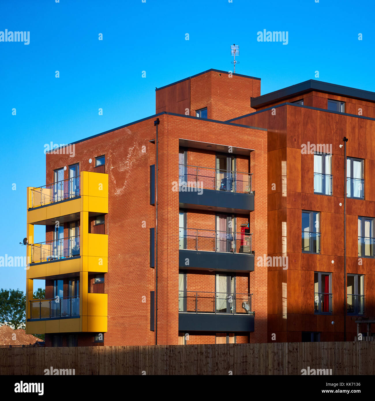 A block of flats in Aylesbury Stock Photo Alamy