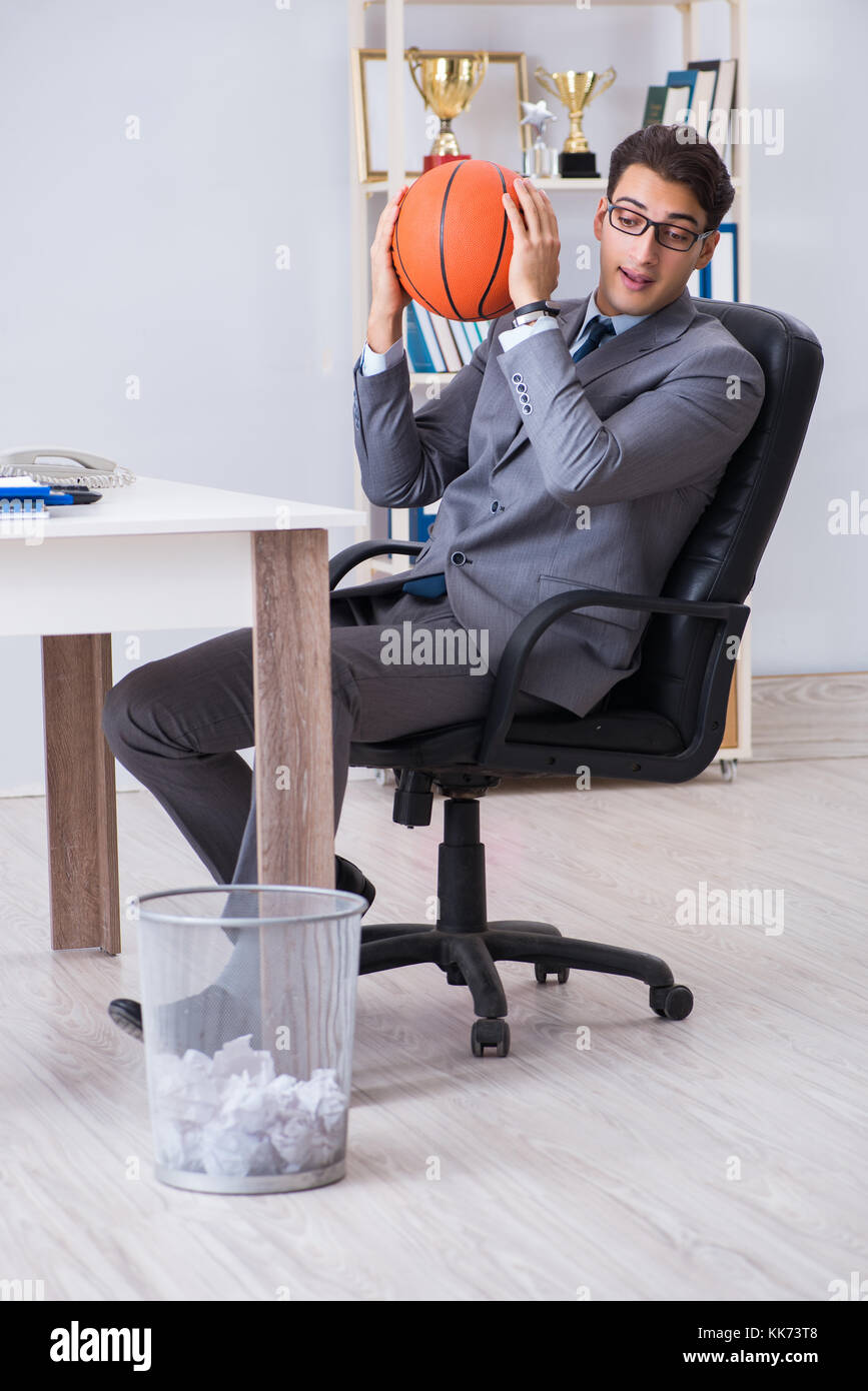 Office Desk Playing Basketball High Resolution Stock Photography And Images Alamy