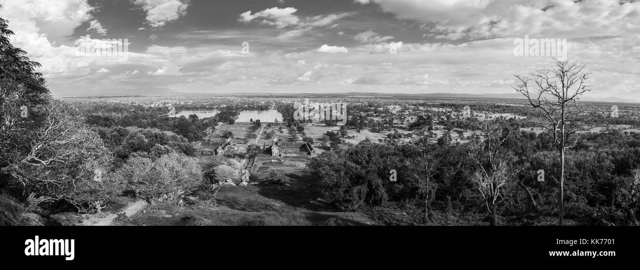 Worship pavilion ruins: North and South Palace, Nandi Pavilion and baray, pre-Angkorian Khmer Hindu temple landscape of Wat Phou, Champasak, Laos Stock Photo