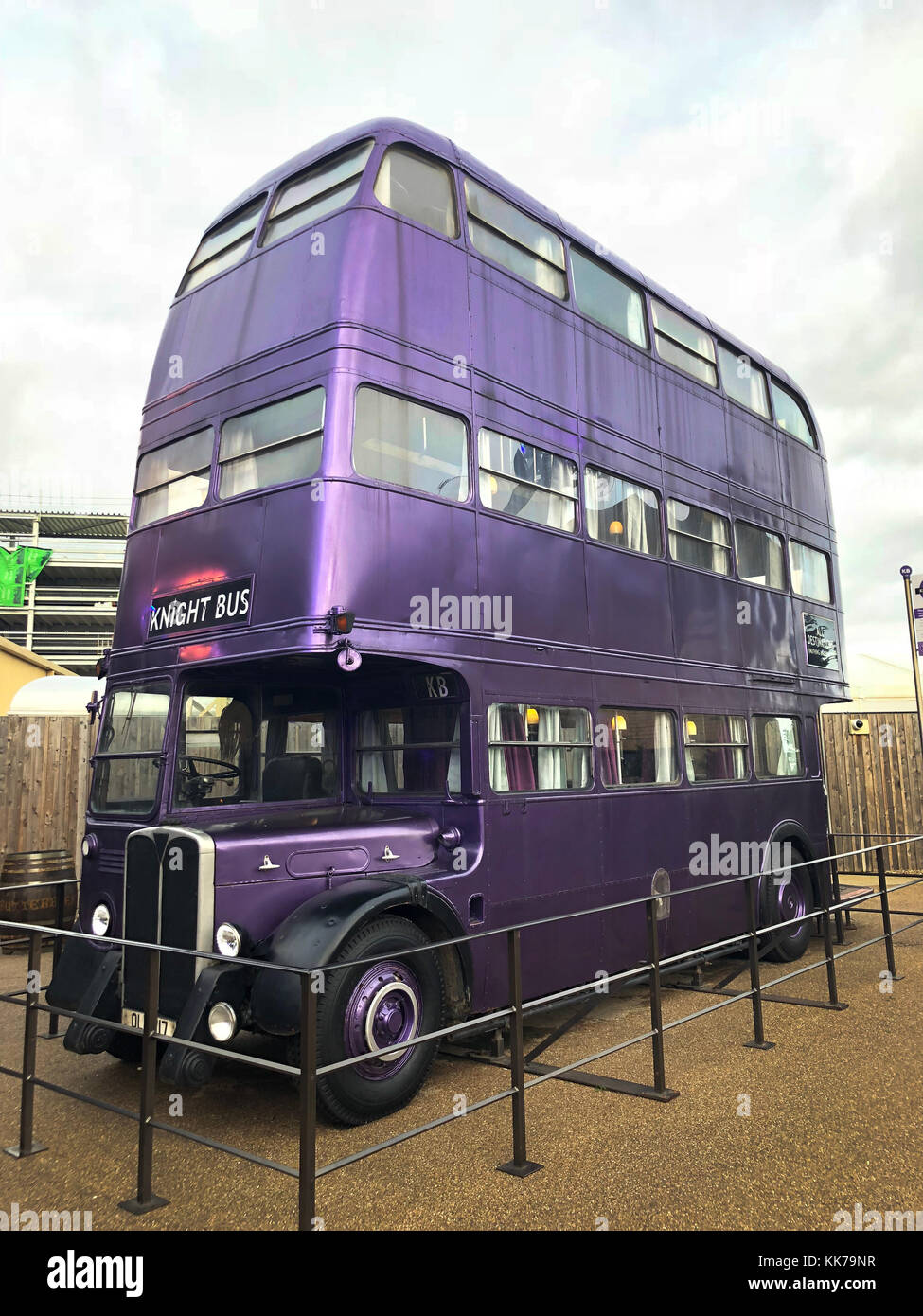 bus harry potter studios london