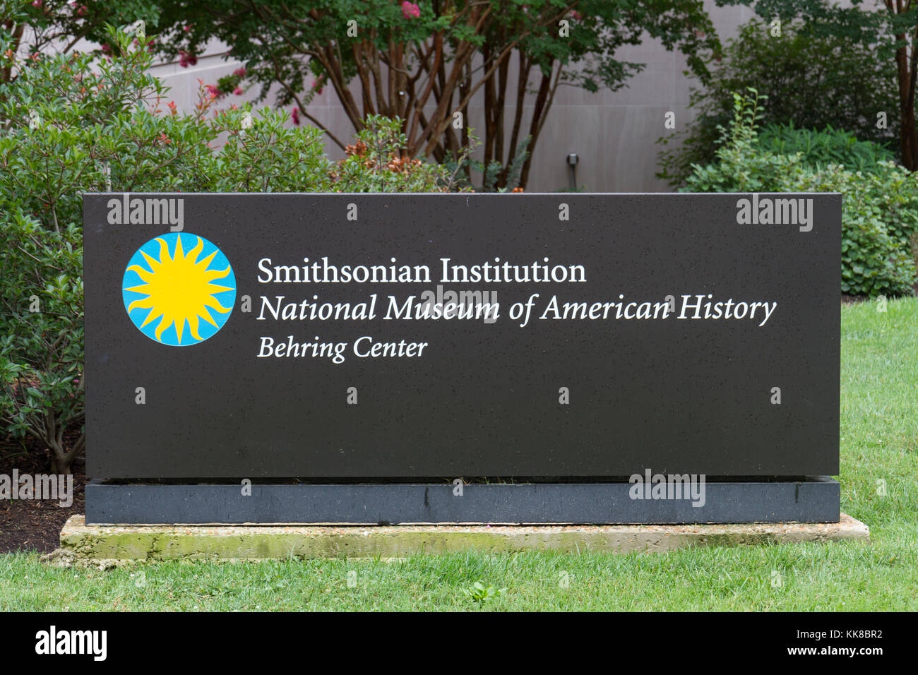 Entrance sign to the Smithsonian Institution, National Museum of American  History, Behring Center in Washington DC, United States Stock Photo - Alamy