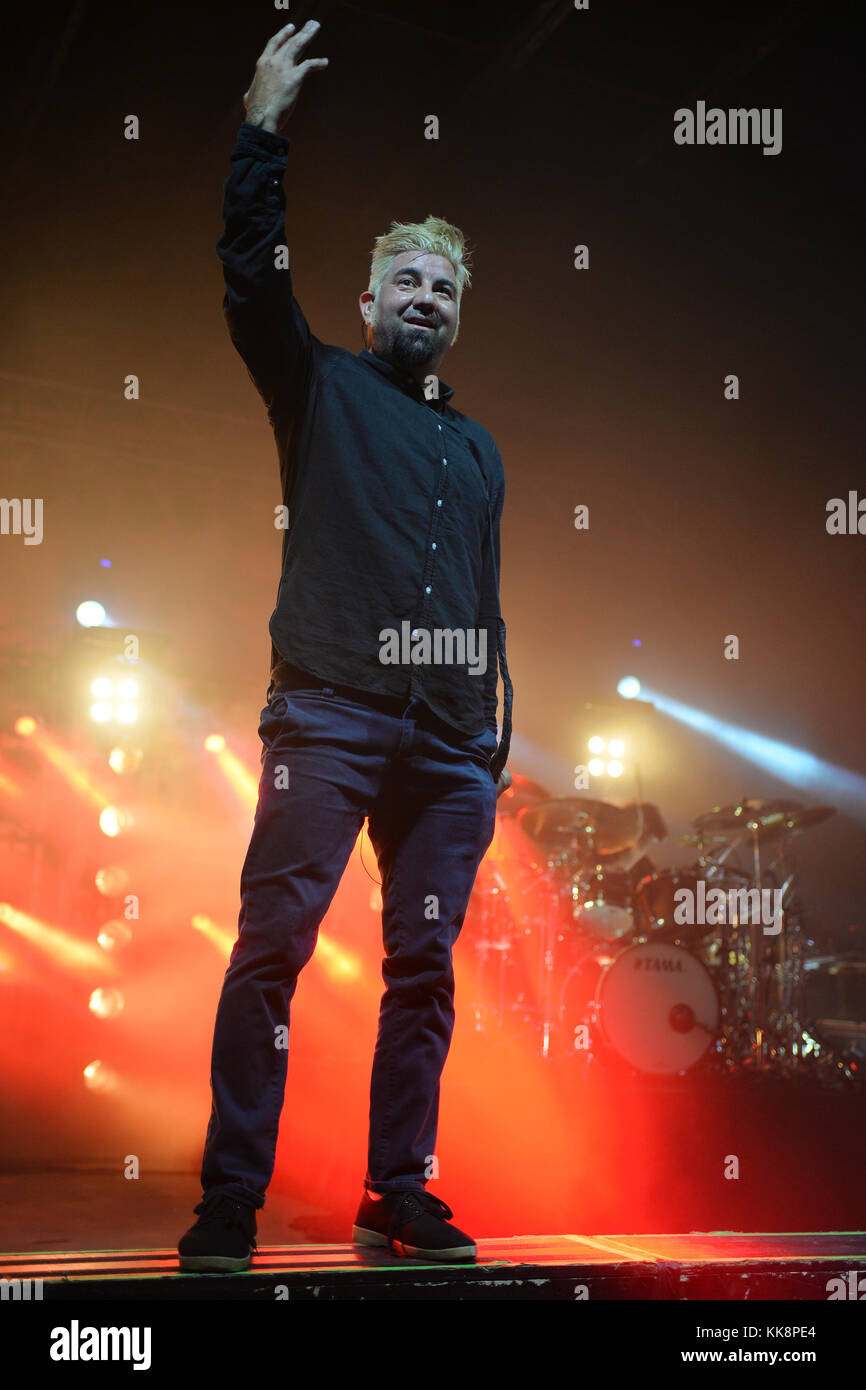 POMPANO BEACH FL - MAY 13: Chino Moreno of Deftones performs at The Pompano  Beach Amphitheater on May 13, 2016 in Pompano Beach, Florida People: Chino  Moreno Stock Photo - Alamy