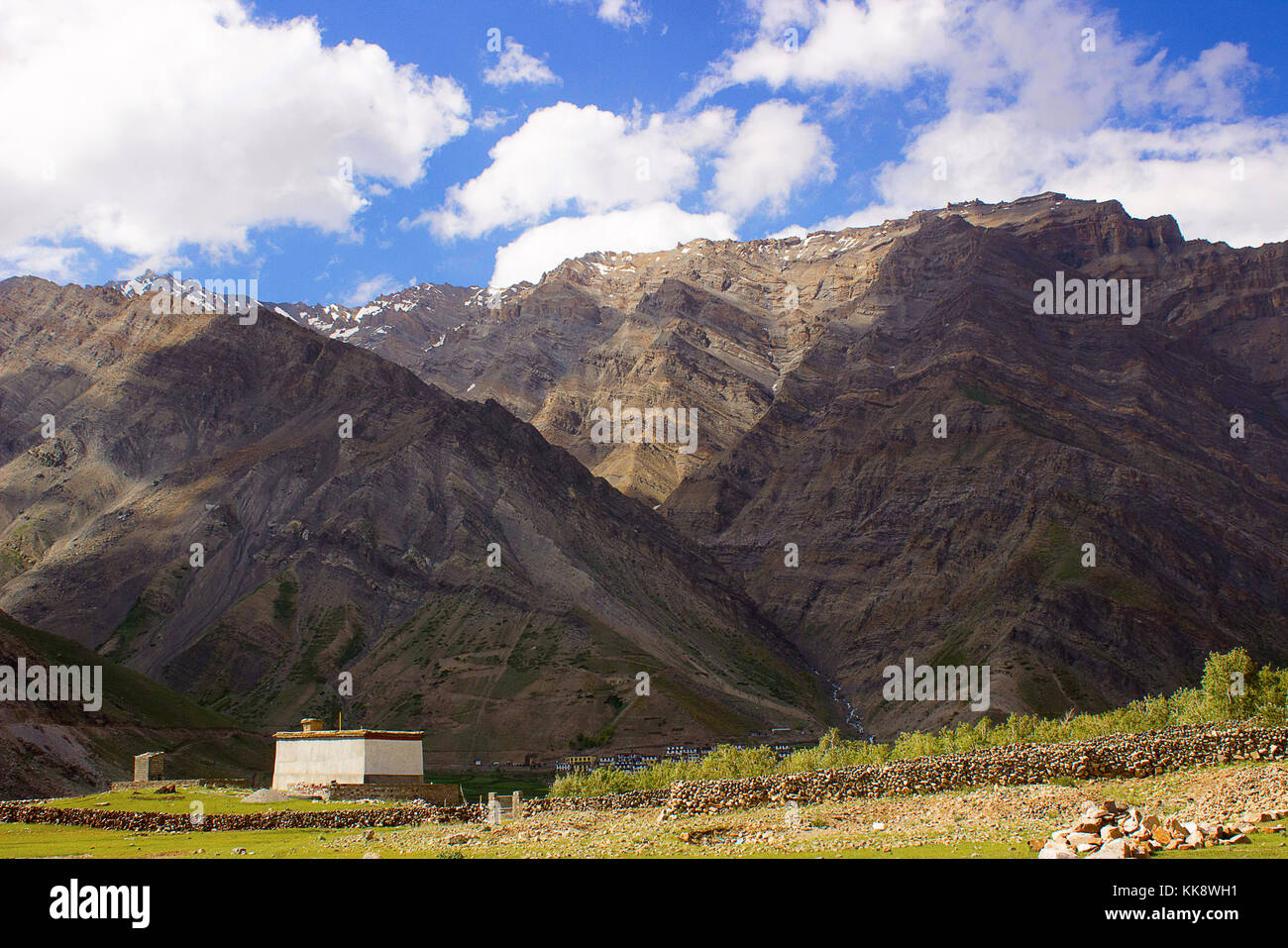 A traditional house In the mountains. Himachal Pradesh, Northern India Stock Photo