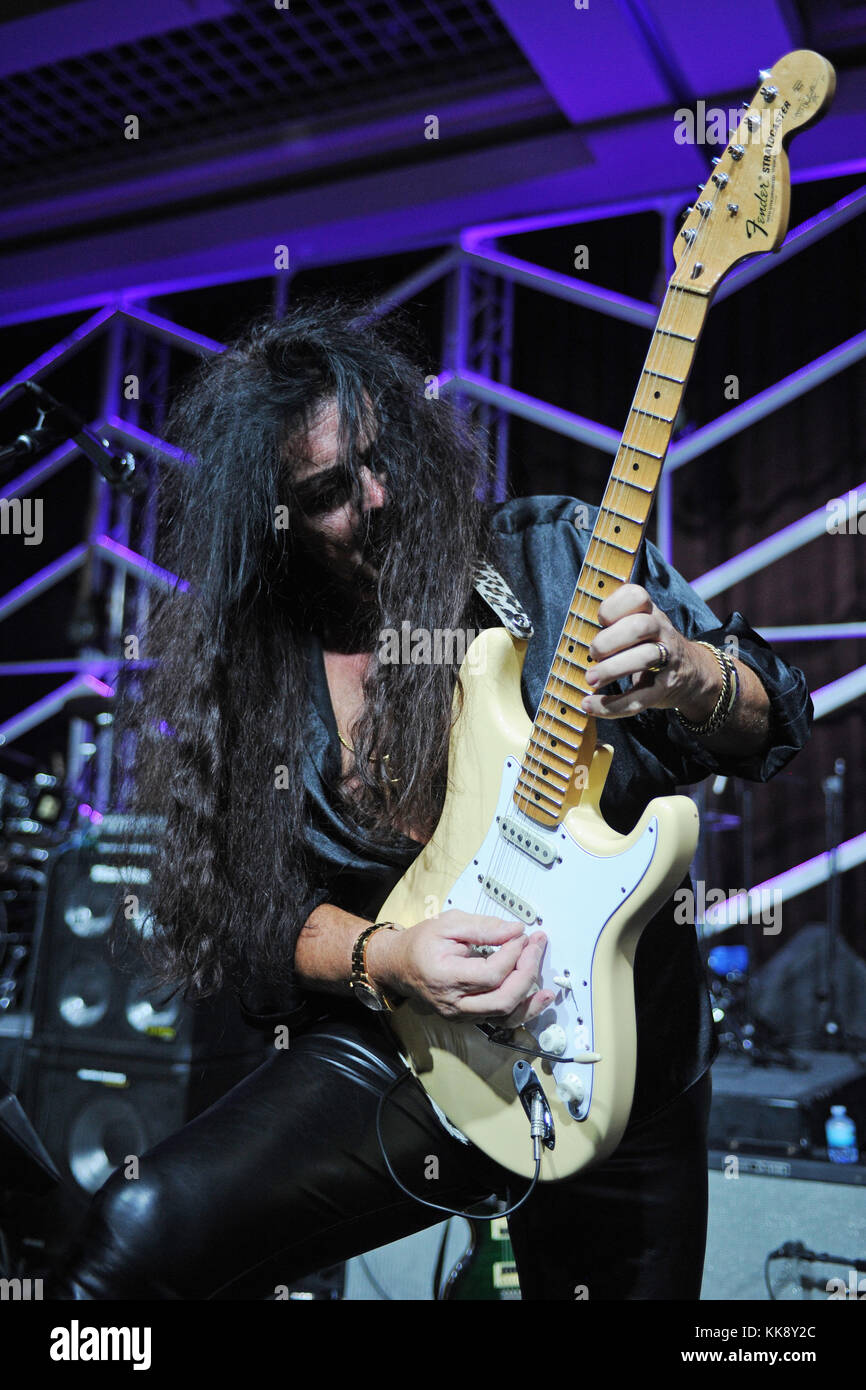 Yngwie Malmsteen High Resolution Stock Photography And Images Alamy