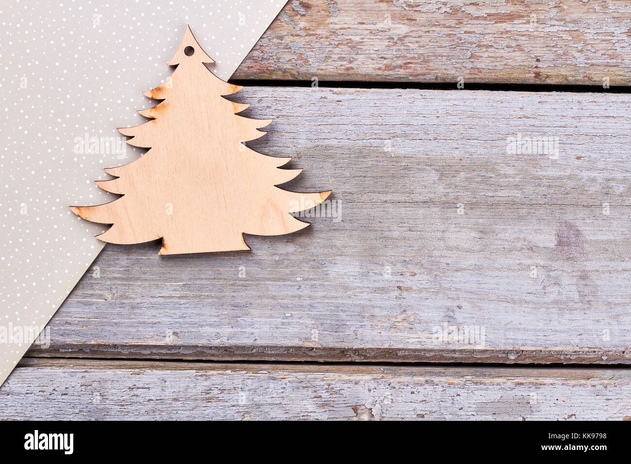 Carved wooden Christmas tree Stock Photo - Alamy