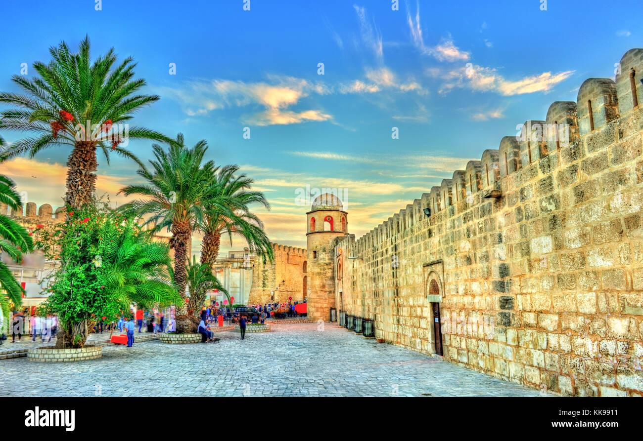 Walls and minaret of the Grand Mosque of Sousse, Tunisia. UNESCO World Heritage Site Stock Photo