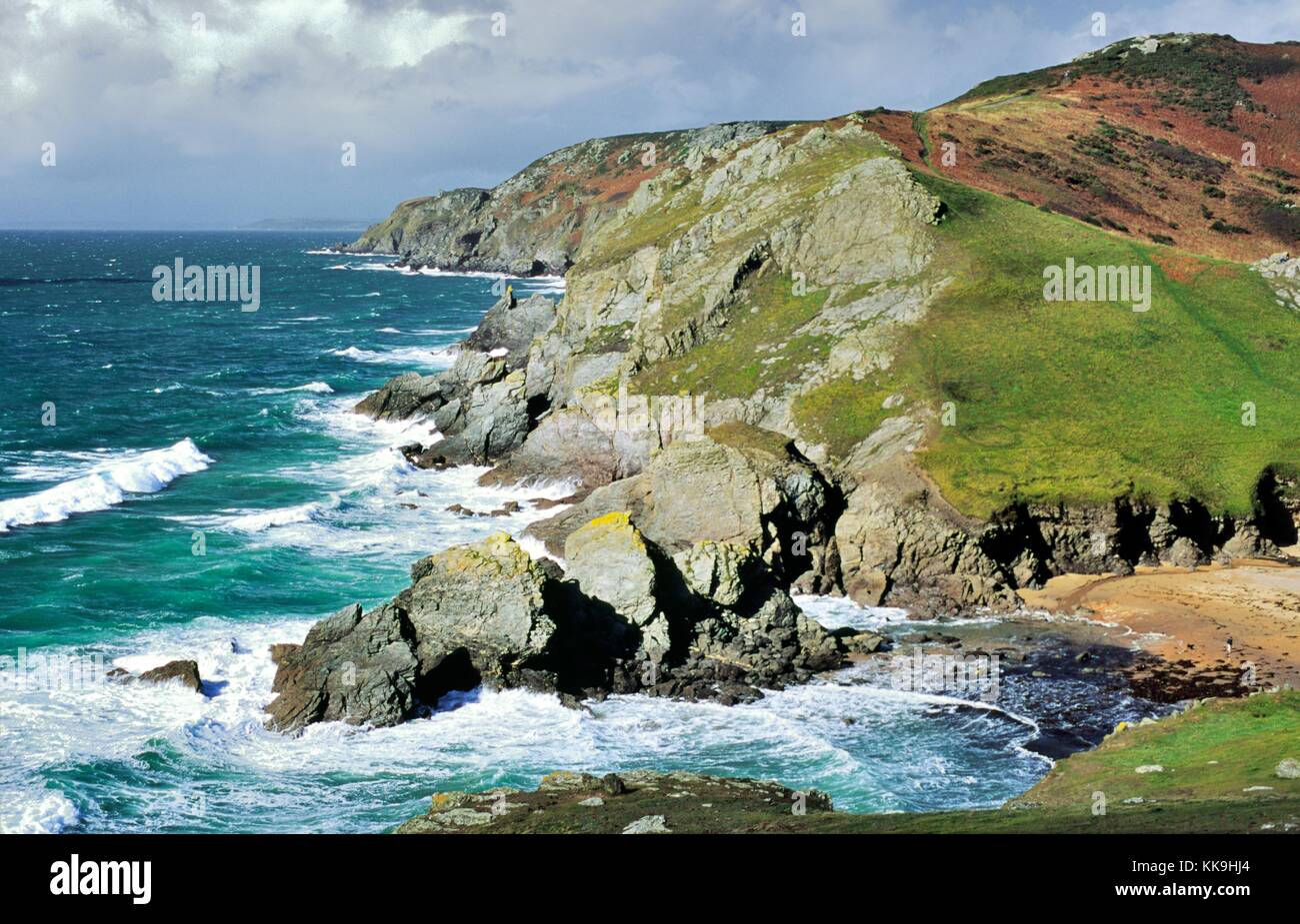 Cliff path above Lantern Rock looking NW toward Bolt Tail between Salcombe and Hope, south Devon, England. Stock Photo